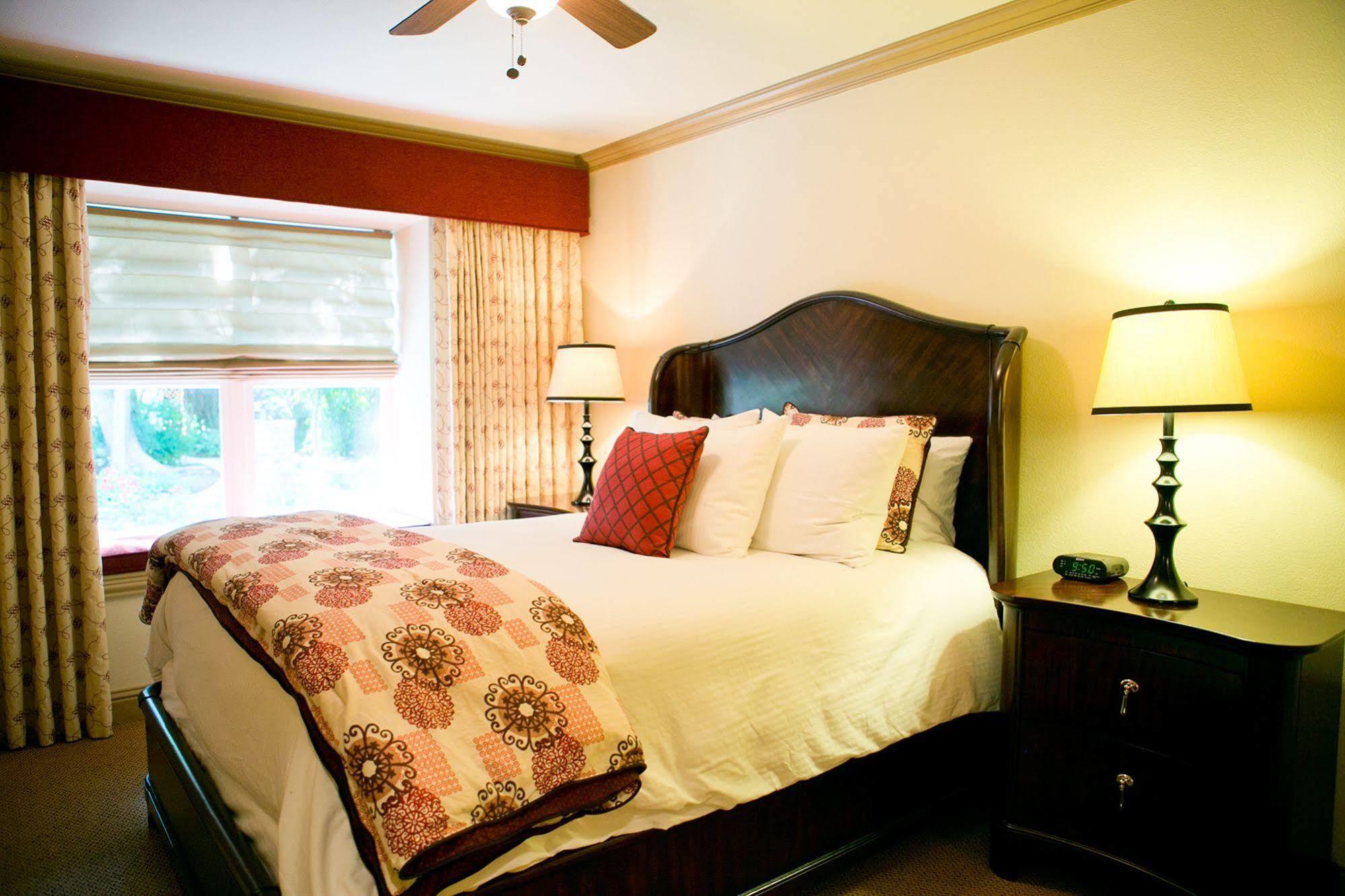 The Sanford House Inn & Spa Arlington Exteriör bild